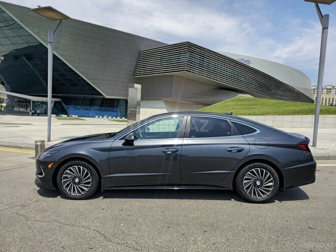 Hyundai Sonata-6
