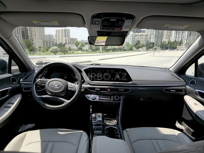 Hyundai Sonata-8