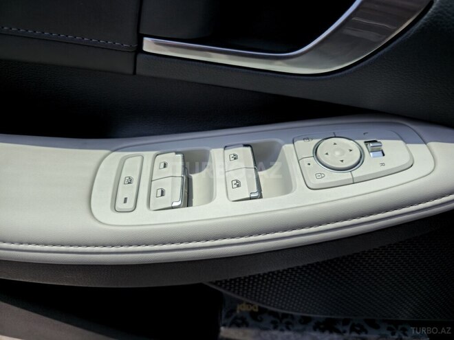 Hyundai Sonata-14