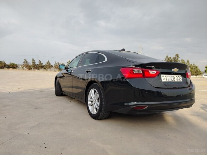 Chevrolet Malibu-8