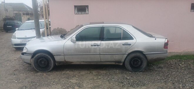 Mercedes C 200-4