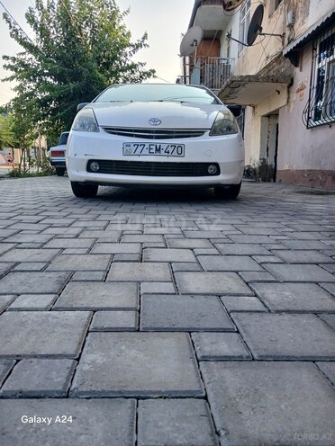 Toyota Prius-2