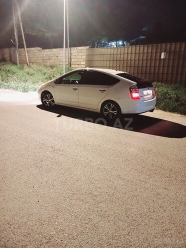Toyota Prius-6