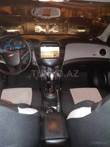 Chevrolet Cruze-6