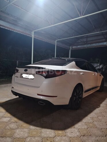 Kia Optima-3