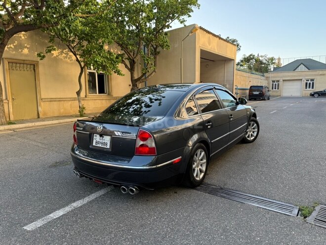 Volkswagen Passat-5