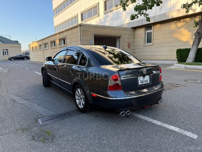 Volkswagen Passat-4