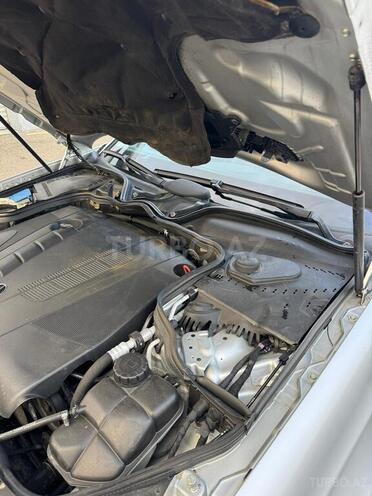 Mercedes E 220-16