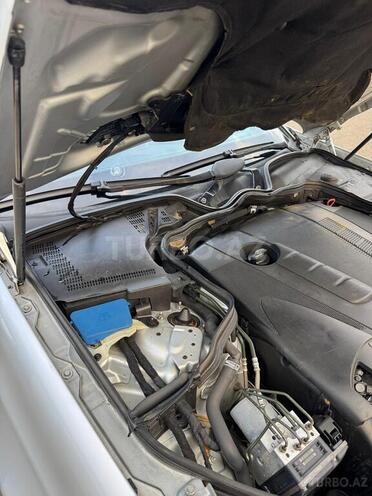Mercedes E 220-17