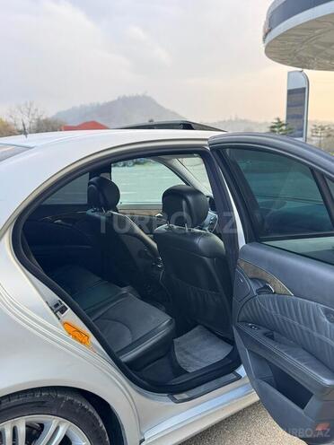 Mercedes E 220-9