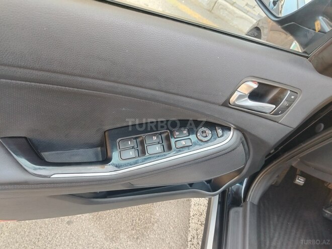 Kia K5-14
