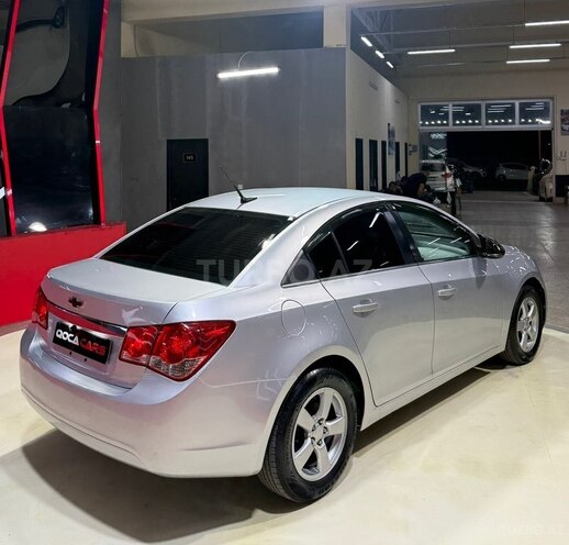 Chevrolet Cruze-6
