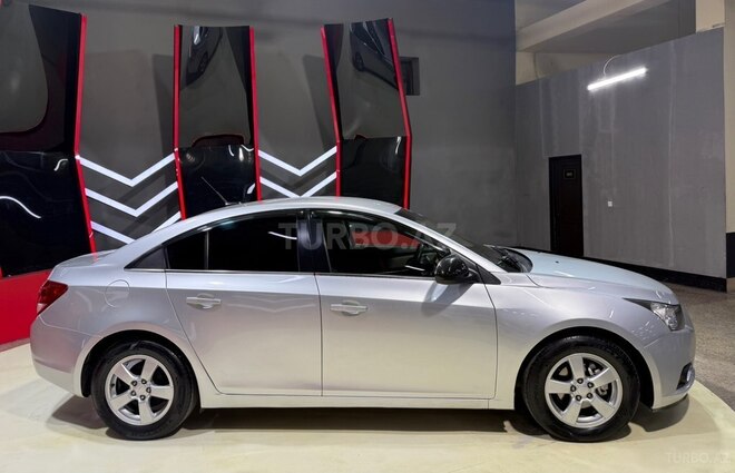 Chevrolet Cruze-4