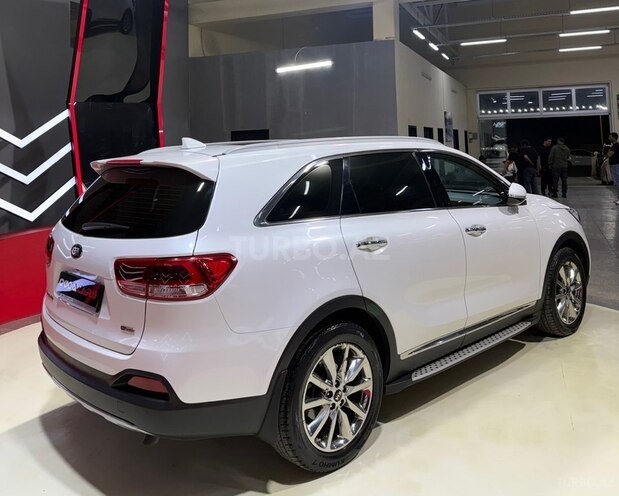 Kia Sorento-9