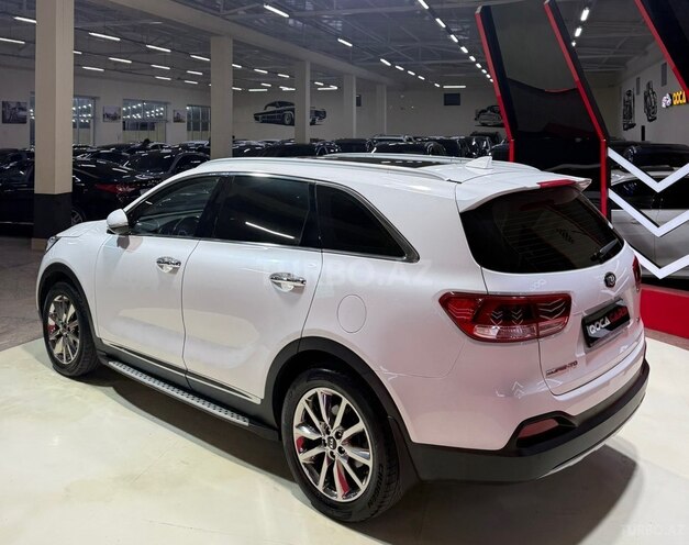 Kia Sorento-8