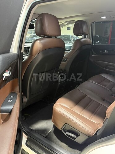 Kia Sorento-20