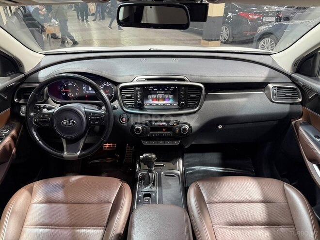 Kia Sorento-18