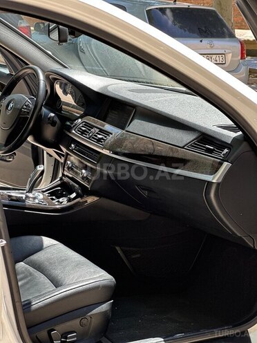 BMW 528-4