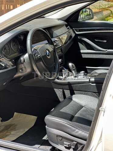 BMW 528-6