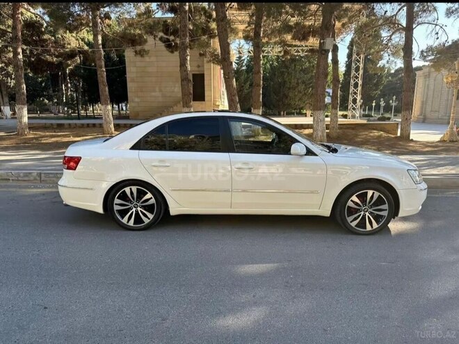 Hyundai Sonata-4