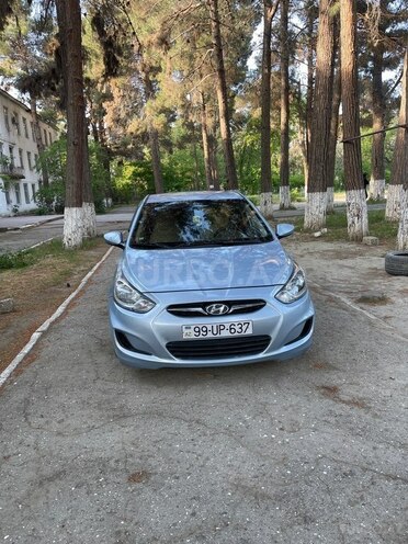 Hyundai Accent-6