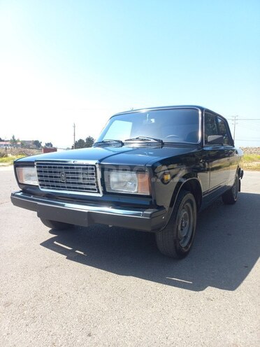 LADA (VAZ) 2107-2
