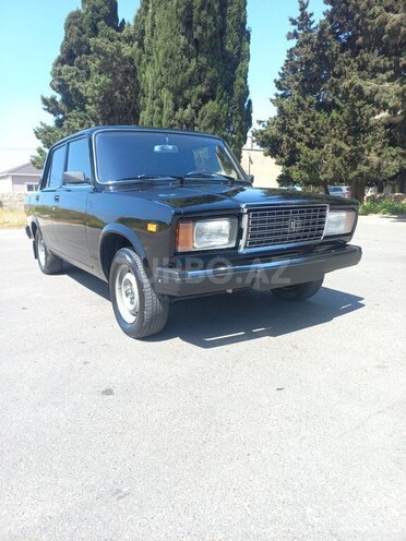 LADA (VAZ) 2107-1