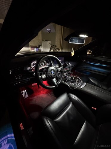 BMW 750-7