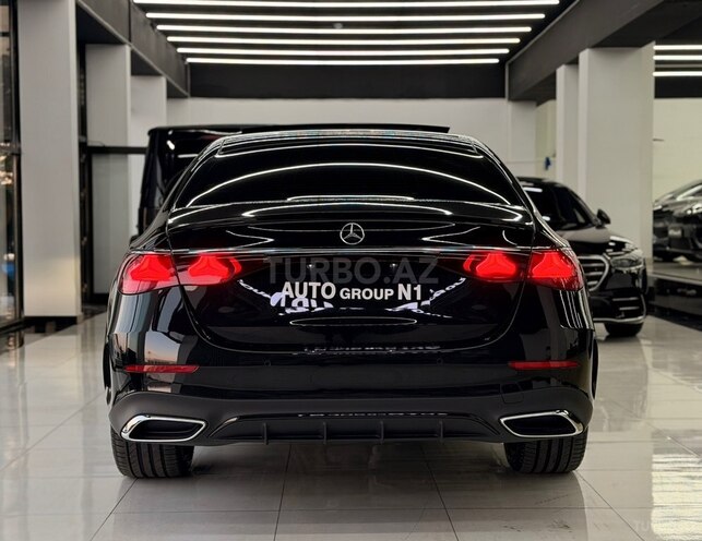 Mercedes E 200-4