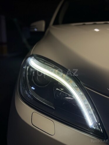 Mercedes ML 400 4MATIC-3