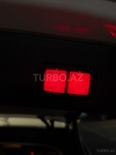 Mercedes ML 400 4MATIC-10