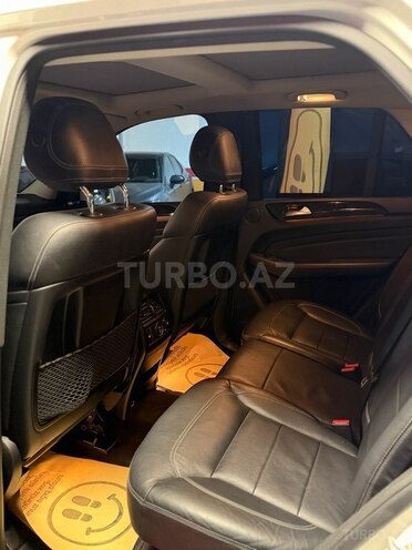 Mercedes ML 400 4MATIC-11