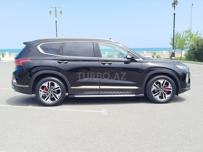 Hyundai Santa Fe-15