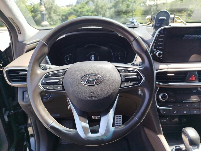 Hyundai Santa Fe-5