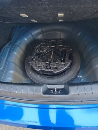 Hyundai Elantra-10