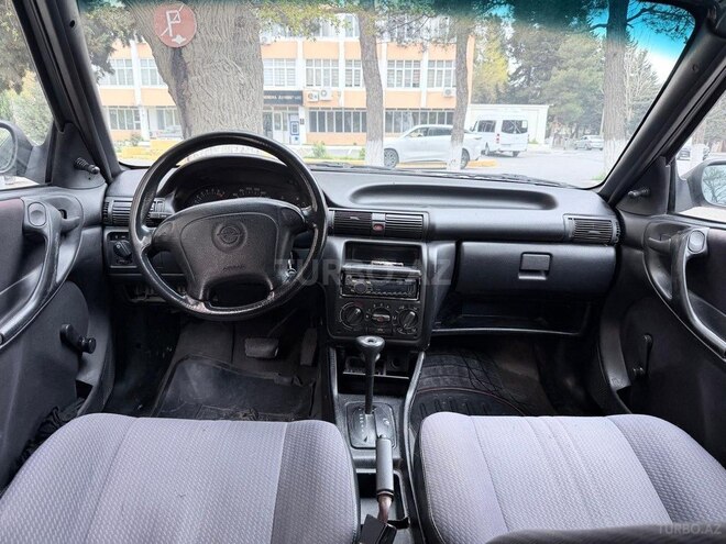 Opel Astra-12