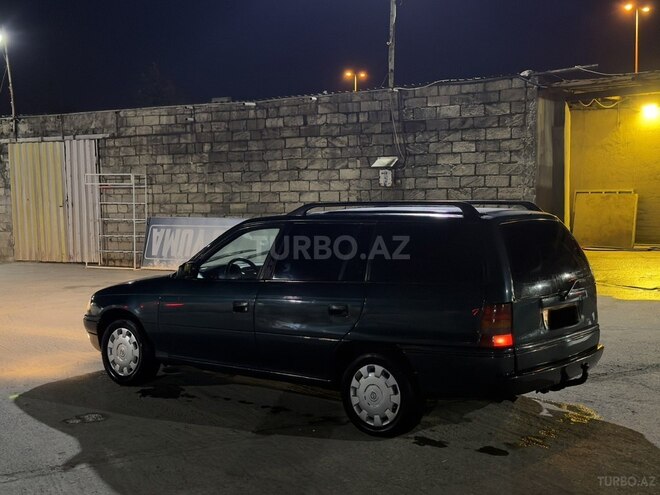 Opel Astra-16