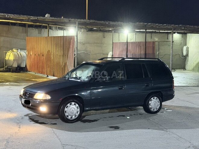 Opel Astra-2