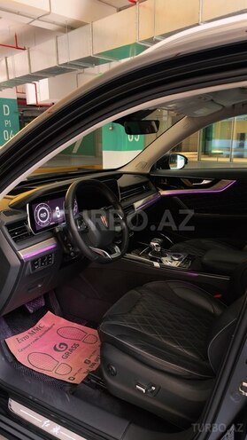 Hongqi HS5-7