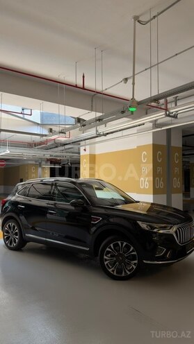 Hongqi HS5-4
