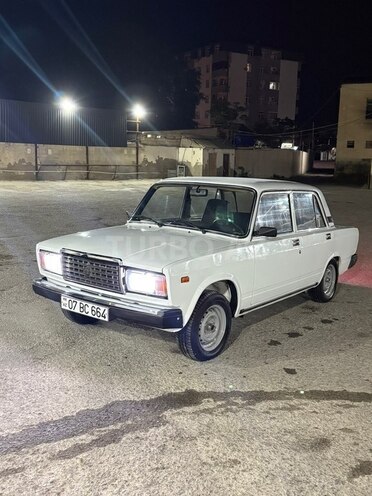 LADA (VAZ) 2107-2