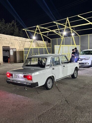 LADA (VAZ) 2107-5