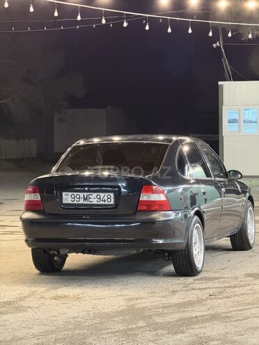 Opel Vectra-11