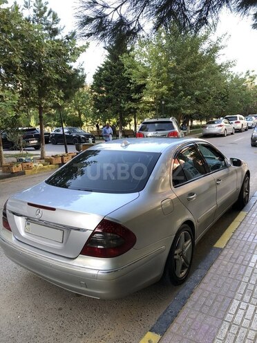 Mercedes E 220-6