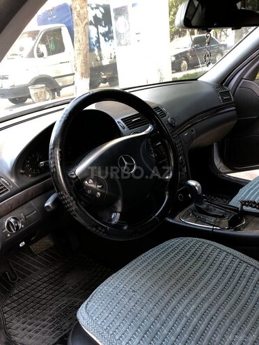 Mercedes E 220-9