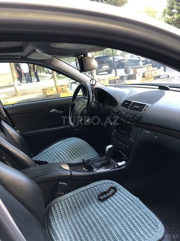 Mercedes E 220-7