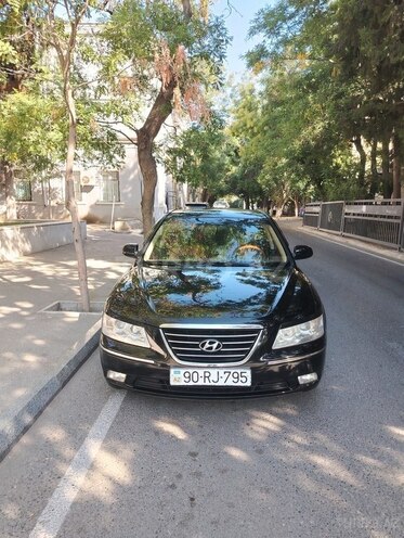 Hyundai Sonata-1