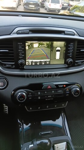 Kia Sorento-11
