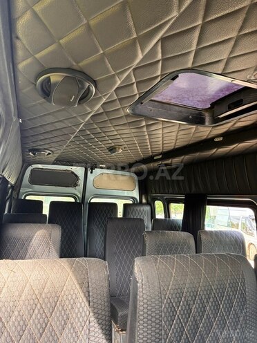 Ford Transit-4