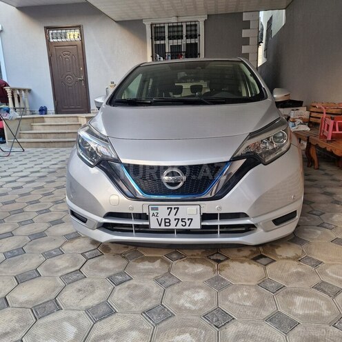 Nissan Note-1